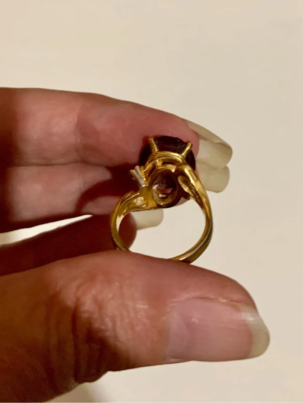 Vintage Gold Cocktail Ring with Deep Red Oval Gemstone #0027